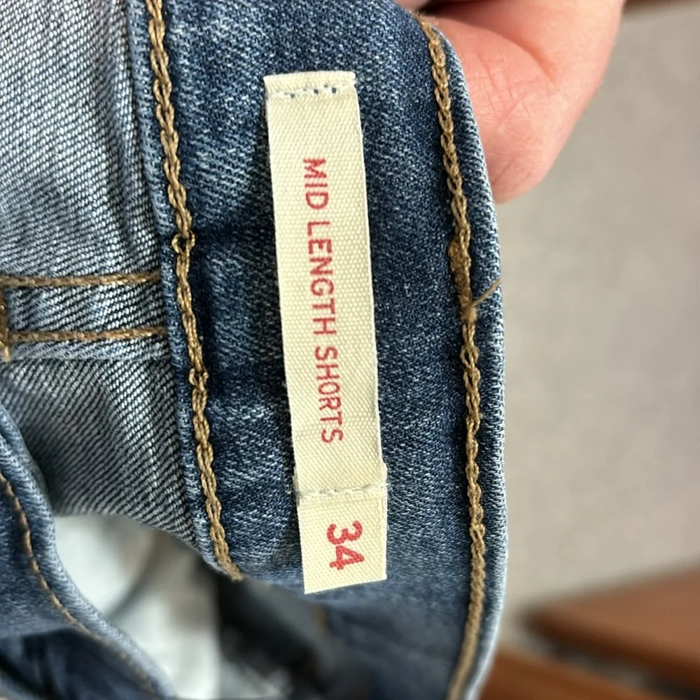 Excellent condition Levi’s women’s shorts - Picture 4 of 6